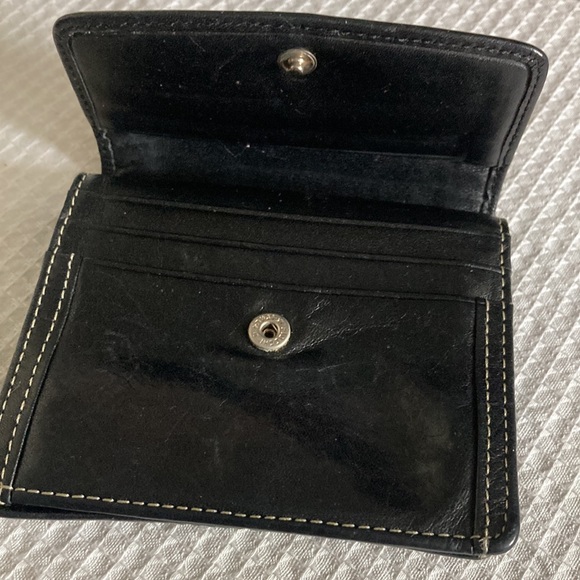 ♥️Bosca Wallet♥️ - Picture 3 of 6